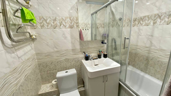Продам трехкомнатную (3-комн.) квартиру, Зорге ул, 50, Ростов-на-Дону г
