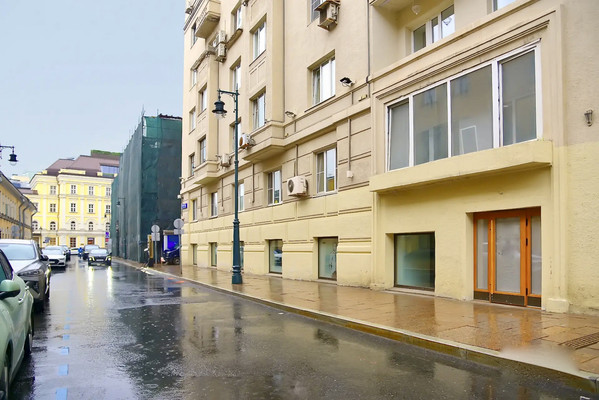 Продам торговое помещение 248,9 м2, Дмитровка Б. ул, 12/1, Москва г