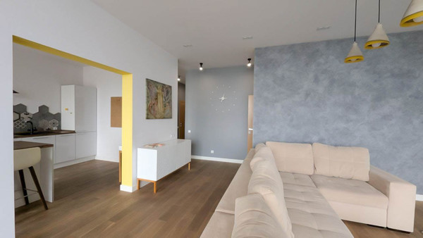 Продам трехкомнатную (3-комн.) квартиру, Московская ул, 57к1, Краснодар г