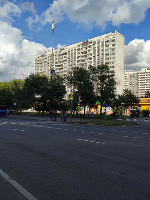 Продам трехкомнатную (3-комн.) квартиру, Трофимова ул, 36к1, Москва г
