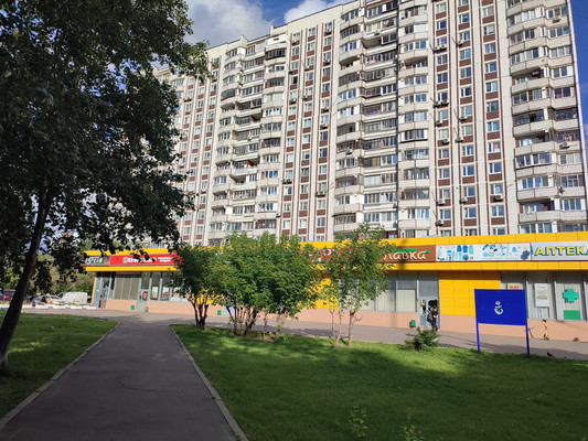 Продам трехкомнатную (3-комн.) квартиру, Трофимова ул, 36к1, Москва г