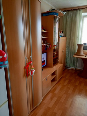 Продам комнату в 8-комн. квартире, Беринга ул, 32Ак2, Санкт-Петербург г