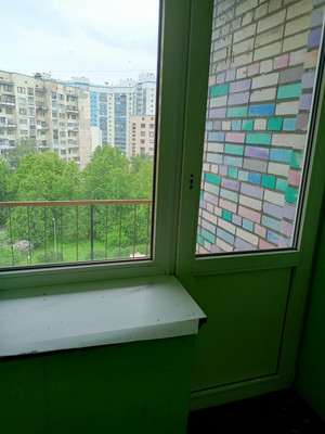 Продам комнату в 8-комн. квартире, Беринга ул, 32Ак2, Санкт-Петербург г