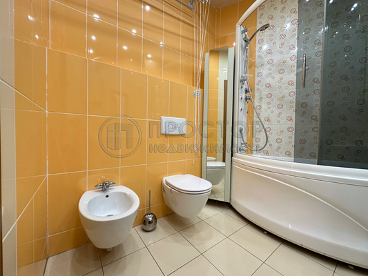 Продам трехкомнатную (3-комн.) квартиру, Козихинский М. пер, 10с2, Москва г