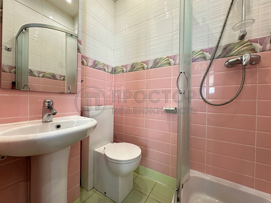 Продам трехкомнатную (3-комн.) квартиру, Козихинский М. пер, 10с2, Москва г