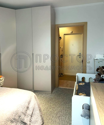 Продам двухкомнатную (2-комн.) квартиру, Миклухо-Маклая ул, 32к1, Москва г