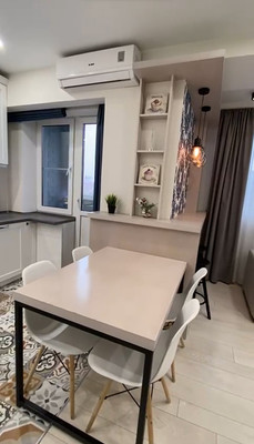 Продам трехкомнатную (3-комн.) квартиру, 1 мкр, 35, Кропоткин г