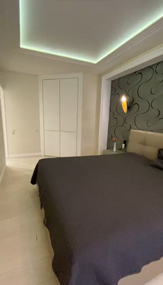 Продам трехкомнатную (3-комн.) квартиру, 1 мкр, 35, Кропоткин г