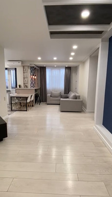 Продам трехкомнатную (3-комн.) квартиру, 1 мкр, 35, Кропоткин г