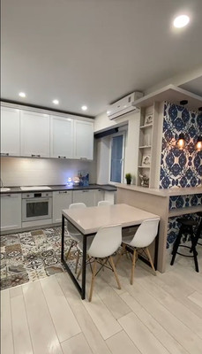 Продам трехкомнатную (3-комн.) квартиру, 1 мкр, 35, Кропоткин г