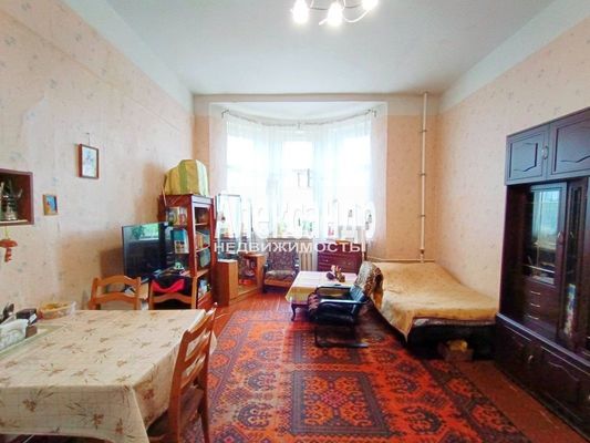Продам трехкомнатную (3-комн.) квартиру, Портовое ш, 3, Выборг г