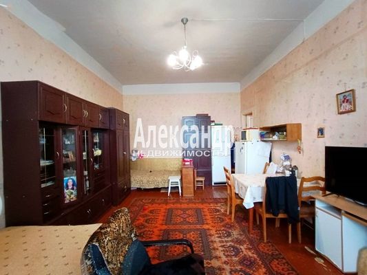 Продам трехкомнатную (3-комн.) квартиру, Портовое ш, 3, Выборг г