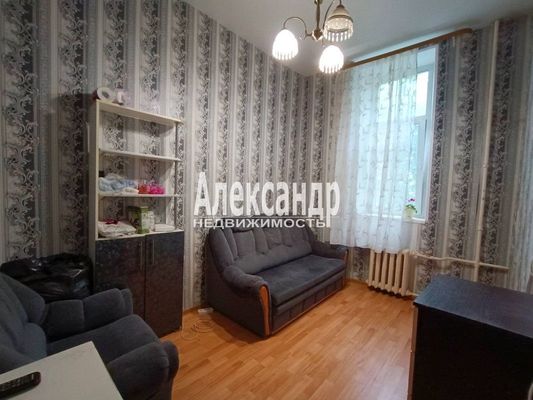 Продам трехкомнатную (3-комн.) квартиру, Портовое ш, 3, Выборг г