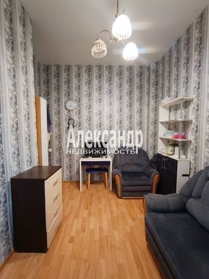 Продам трехкомнатную (3-комн.) квартиру, Портовое ш, 3, Выборг г
