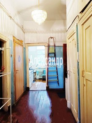 Продам трехкомнатную (3-комн.) квартиру, Портовое ш, 3, Выборг г