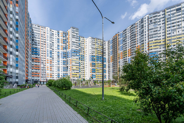 Продам однокомнатную (1-комн.) квартиру, Плесецкая ул, 10, Санкт-Петербург г