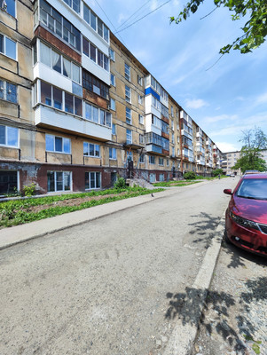 Продам двухкомнатную (2-комн.) квартиру, Балакинская ул, 18, Нижний Тагил г