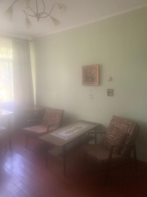 Продам трехкомнатную (3-комн.) квартиру, Павловская ул, 54, Колпино г