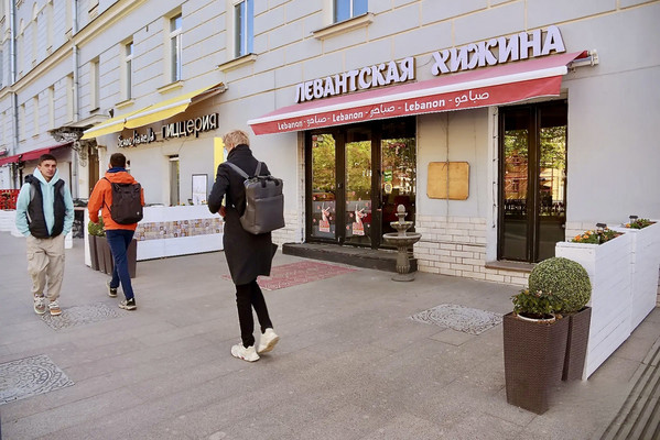 Продам торговое помещение 92,9 м2, Никитский б-р, 12, Москва г