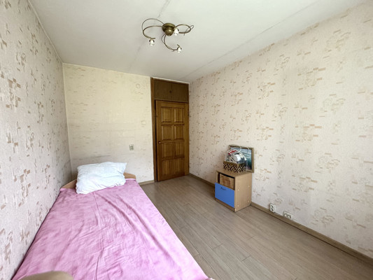Продам трехкомнатную (3-комн.) квартиру, Гоголя ул, 21, Иркутск г