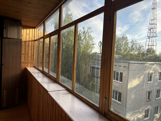 Продам однокомнатную (1-комн.) квартиру, Малышева ул, 11, Сыктывкар г