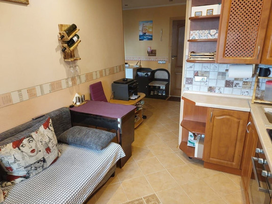 Продам однокомнатную (1-комн.) квартиру, Мусоргского ул, 17, Калининград г