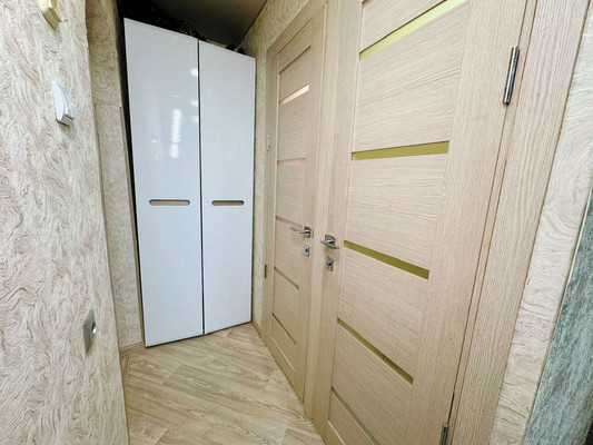 Продам двухкомнатную (2-комн.) квартиру, Вокзальная ул, 93к2, Комсомольск-на-Амуре г