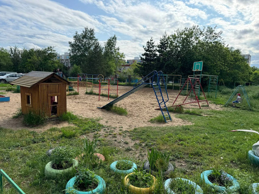 Продам двухкомнатную (2-комн.) квартиру, Вокзальная ул, 93к2, Комсомольск-на-Амуре г