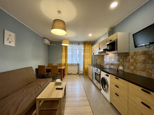Продам двухкомнатную (2-комн.) квартиру, Дмитровская ул, 8, Базарово д