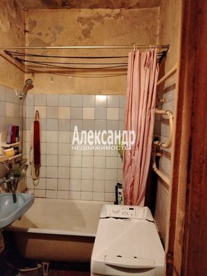 Продам двухкомнатную (2-комн.) квартиру, Им А.К.Харитонова ул, 45, Выборг г