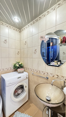 Продам двухкомнатную (2-комн.) квартиру, Малышева ул, 11, Сыктывкар г