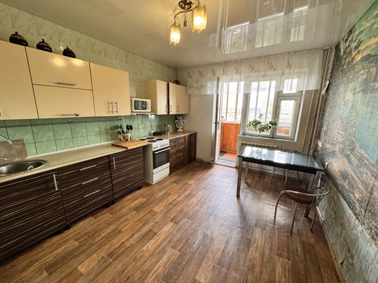 Продам однокомнатную (1-комн.) квартиру, Победы пр-кт, 152/33, Казань г