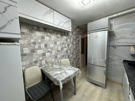 Сдам двухкомнатную (2-комн.) квартиру, Калинина ул, 38к1, Ступино г