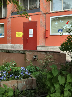Продам 4-комн. в 6-комн. квартире, Ударников пр-кт, 49к2, Санкт-Петербург г