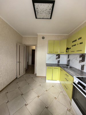 Продам двухкомнатную (2-комн.) квартиру, Сиреневая ул, 1, Озерецкое с