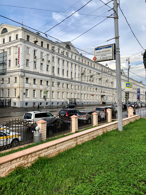 Продам двухкомнатную (2-комн.) квартиру, Красноказарменная ул, 3, Москва г