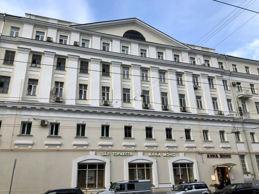 Продам двухкомнатную (2-комн.) квартиру, Красноказарменная ул, 3, Москва г