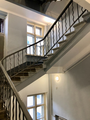 Продам двухкомнатную (2-комн.) квартиру, Красноказарменная ул, 3, Москва г
