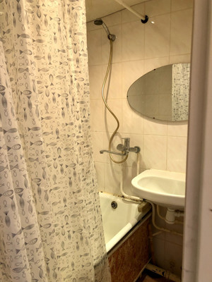 Продам двухкомнатную (2-комн.) квартиру, Ясеневая ул, 6, Москва г