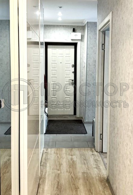 Продам трехкомнатную (3-комн.) квартиру, Генерала Антонова ул, 4к1, Москва г