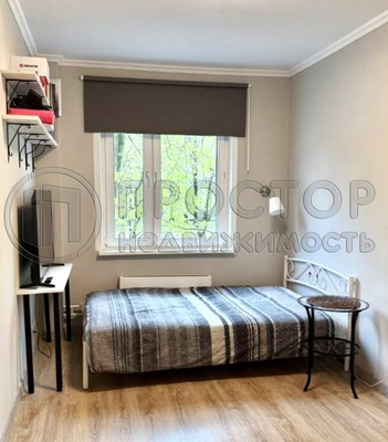 Продам трехкомнатную (3-комн.) квартиру, Генерала Антонова ул, 4к1, Москва г