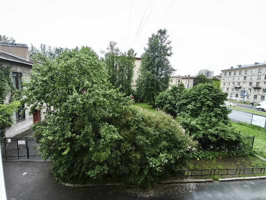 Продам двухкомнатную (2-комн.) квартиру, Кантемировская ул, 31е, Санкт-Петербург г