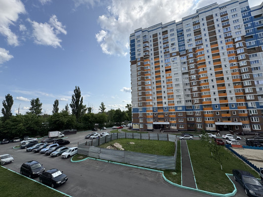 Продам однокомнатную (1-комн.) квартиру, Комарова ул, 49, Брянск г