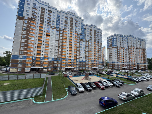 Продам однокомнатную (1-комн.) квартиру, Комарова ул, 49, Брянск г