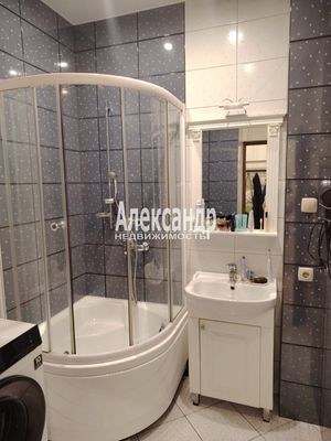 Продам однокомнатную (1-комн.) квартиру, Выборгское ш, 17к4, Санкт-Петербург г