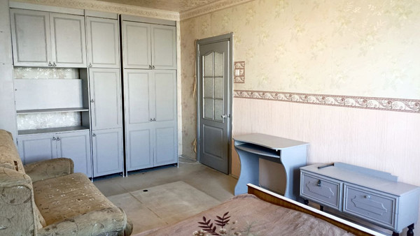 Продам трехкомнатную (3-комн.) квартиру, Куйбышева ул, 13, Симферополь г