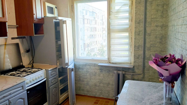 Продам трехкомнатную (3-комн.) квартиру, Куйбышева ул, 13, Симферополь г