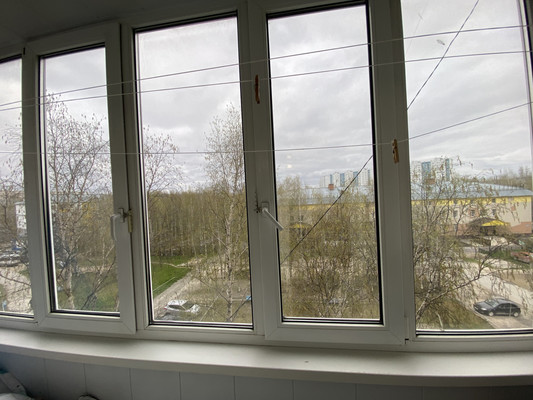 Продам двухкомнатную (2-комн.) квартиру, Интернациональная ул, 26, Нижневартовск г