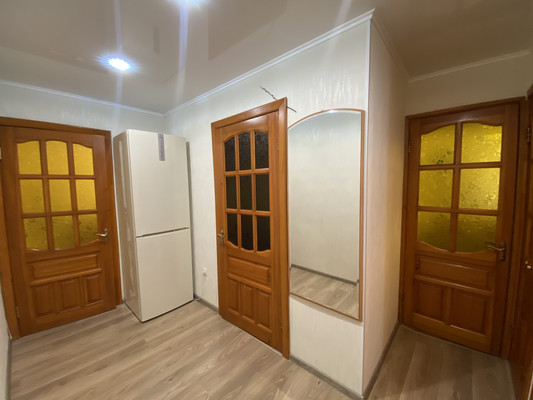 Продам двухкомнатную (2-комн.) квартиру, Интернациональная ул, 26, Нижневартовск г