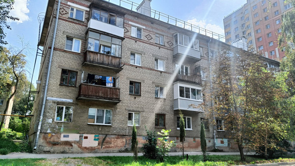 Продам трехкомнатную (3-комн.) квартиру, Ленинского Комсомола ул, 99, Рязань г